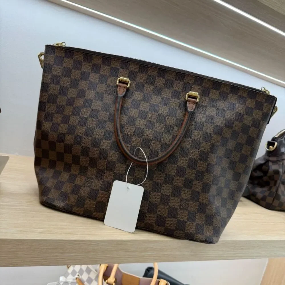 Louis Vuitton Women Pre-Loved Bag Very Good Condition